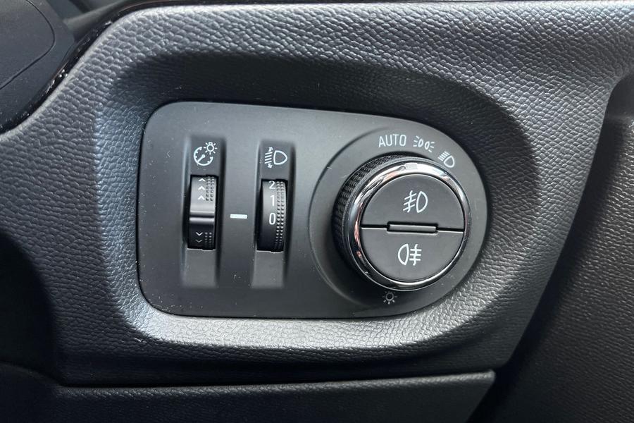 Vauxhall Corsa Photo autoimg-9852e1eba278d36f4018b8ada4ff9d39fb4a2364.jpg