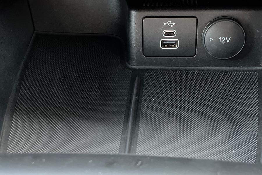 Ford KUGA Photo autoimg-9856ad039e23169cfa5cb2f14fced9454a306b24.jpg
