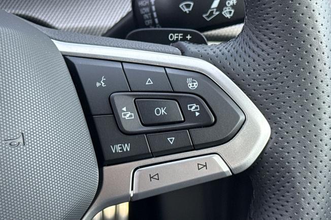 Volkswagen Golf Photo 17