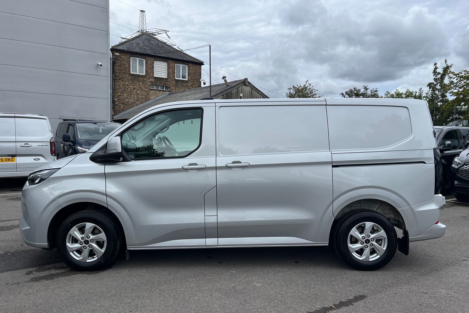 Ford TRANSIT CUSTOM Photo 31
