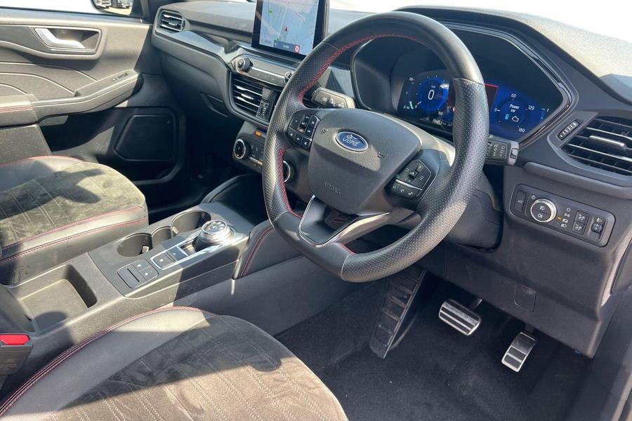 Ford Kuga Photo autoimg-985b834a4dff114218cab90147e7b11bd8a9e016.jpg