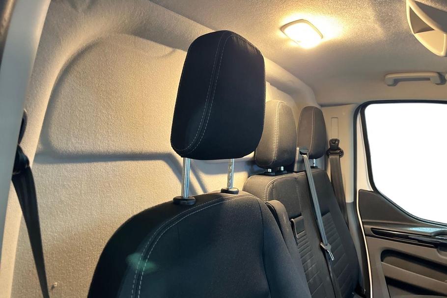 Used Ford TRANSIT CUSTOM MNZ1313 11