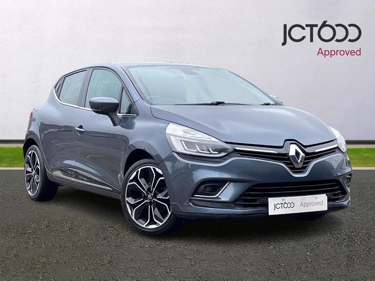 Used 2018 RENAULT Clio 0.9 TCe Signature Nav Hatchback 5dr Petrol Manual Euro 6 (s/s) (90 ps) Grey at JCT600