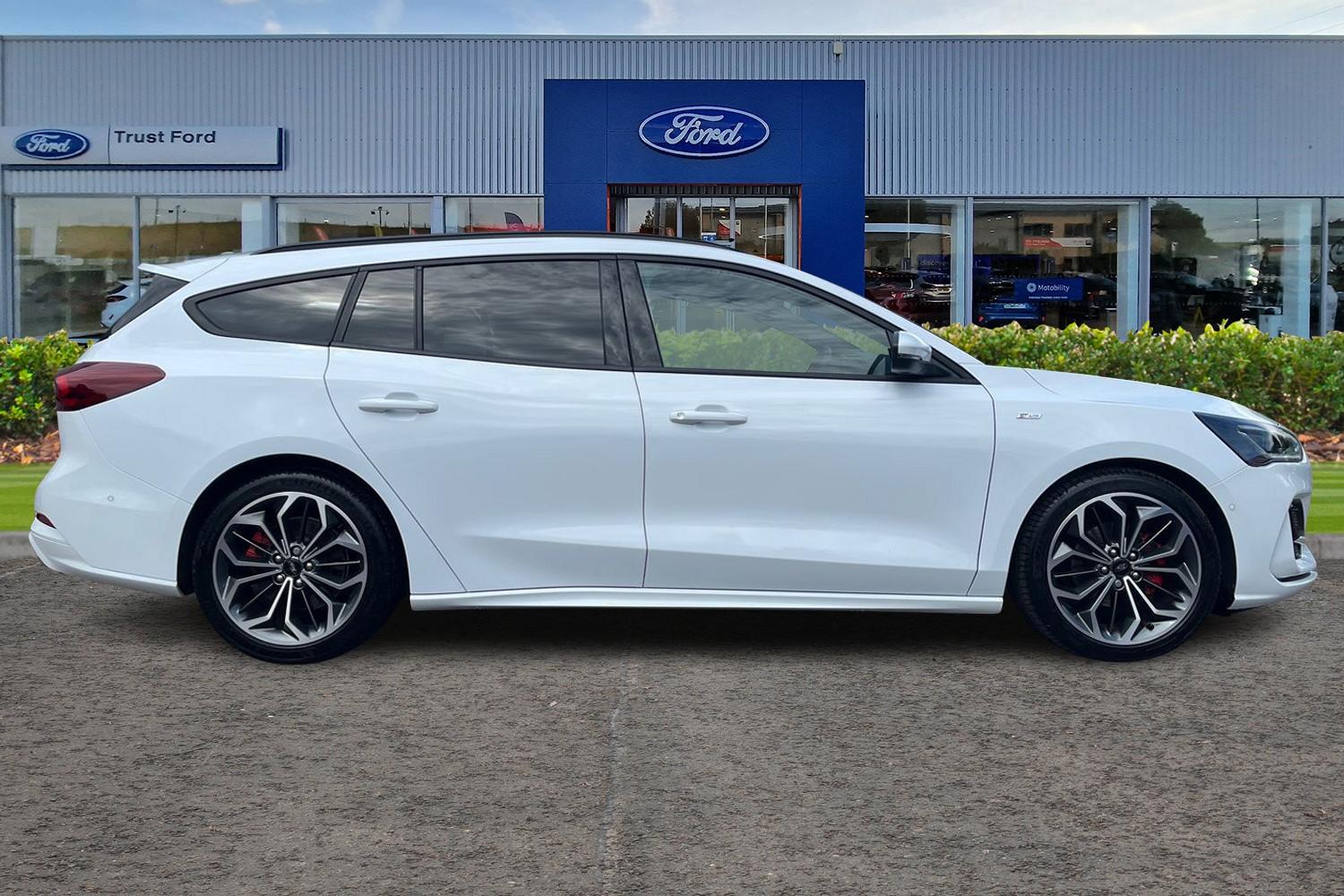 Ford FOCUS Photo 2