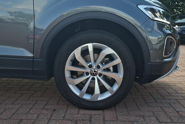 Volkswagen T-Roc Photo 5