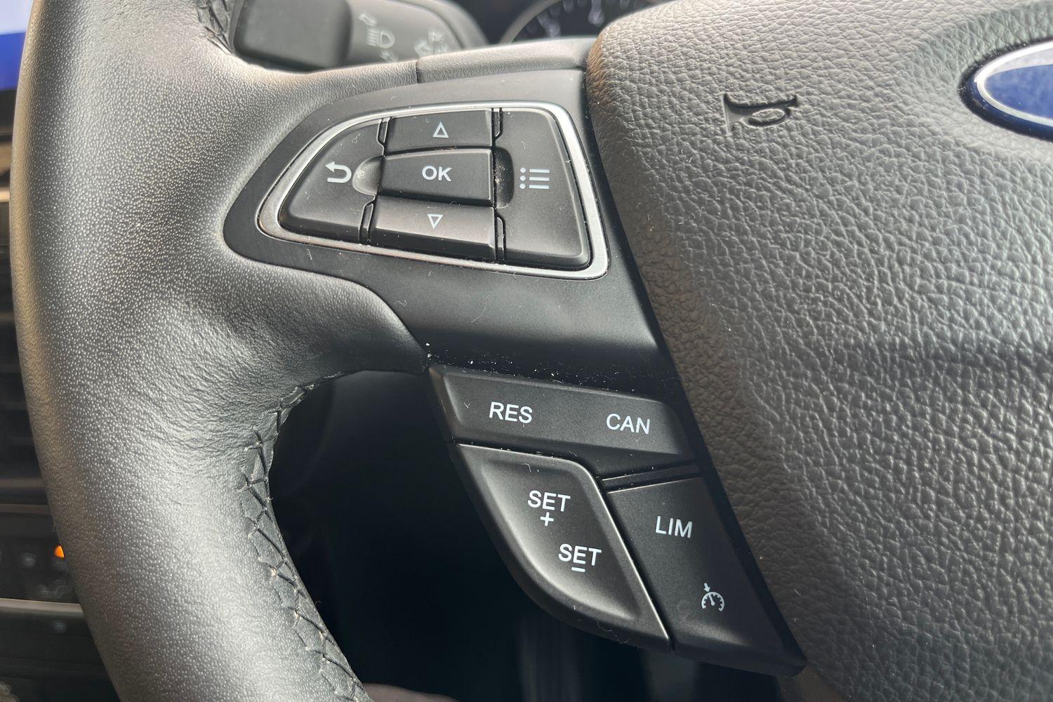 Ford EcoSport Photo 31