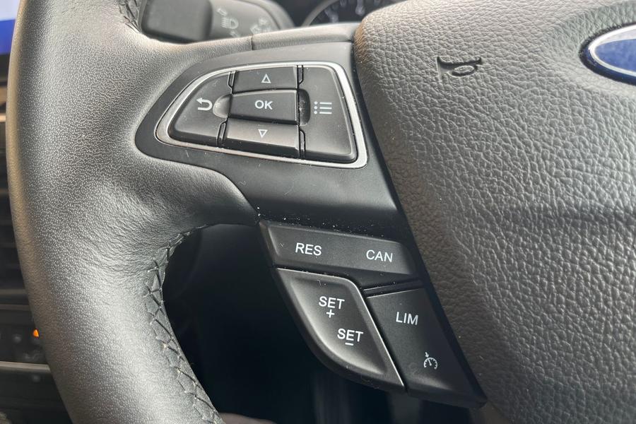 Ford EcoSport Photo autoimg-986b806ded8796d375fbb8566d8a70f0d12cf76d.jpg