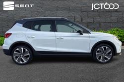 SEAT Arona Photo 4