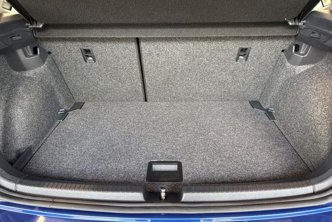 VOLKSWAGEN Polo Photo 12