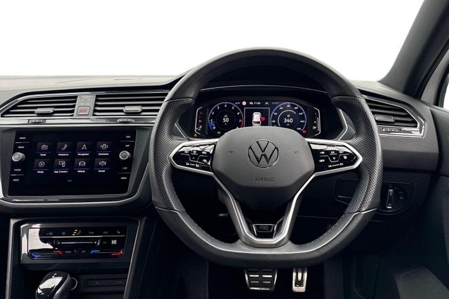 VOLKSWAGEN Tiguan Photo 11
