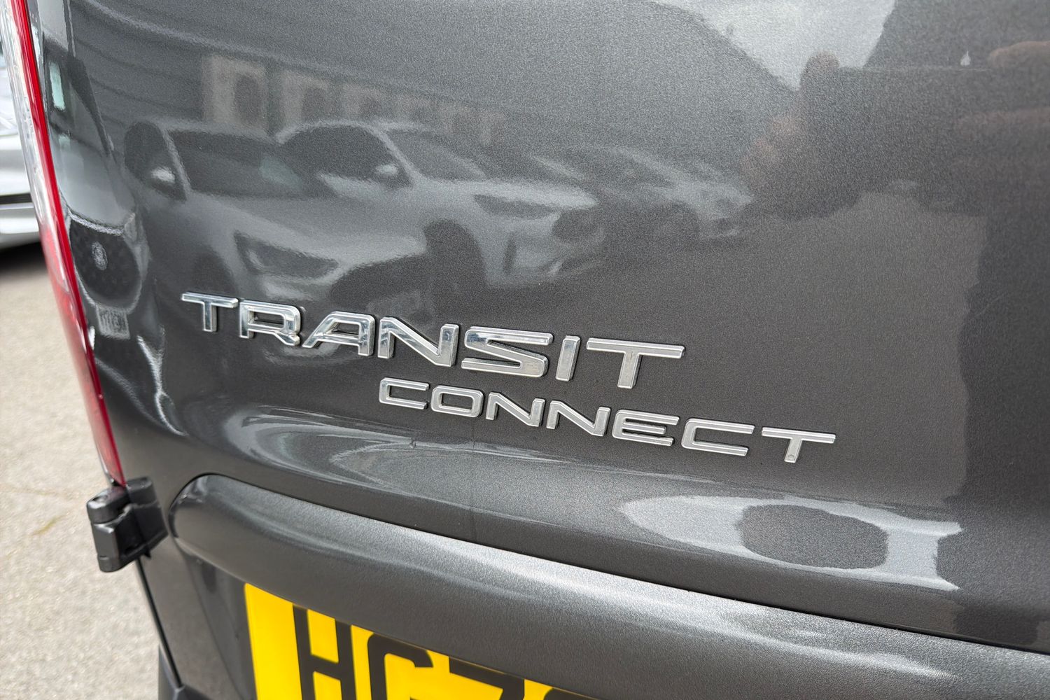 Ford TRANSIT CONNECT Photo 19