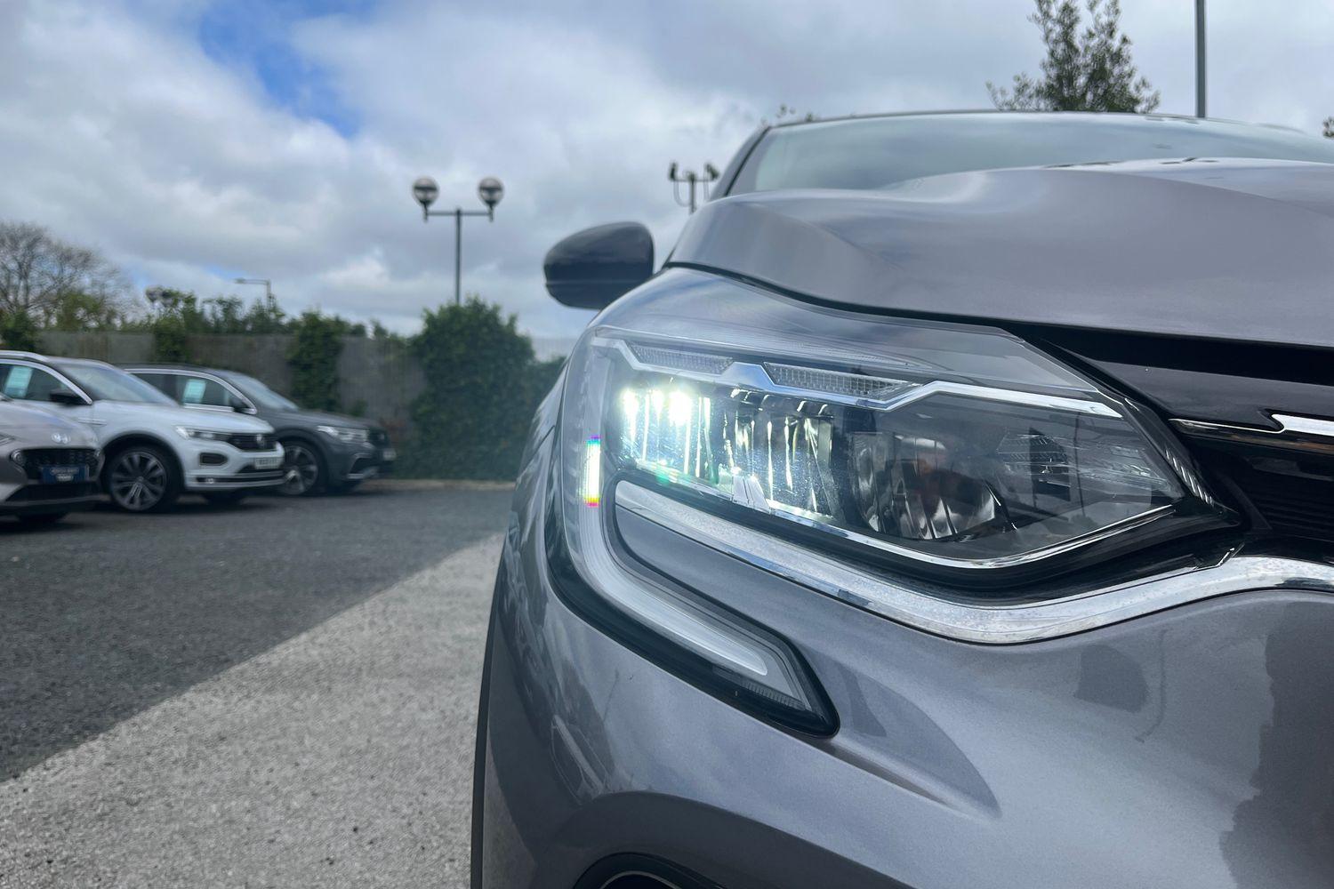 Renault CAPTUR Photo 39