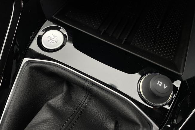 VOLKSWAGEN T-Cross Photo 36