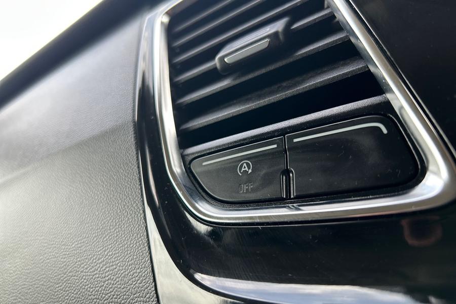 Ford TOURNEO CUSTOM Photo autoimg-987abb504675fcaf5197de41436f21be6b8e1213.jpg