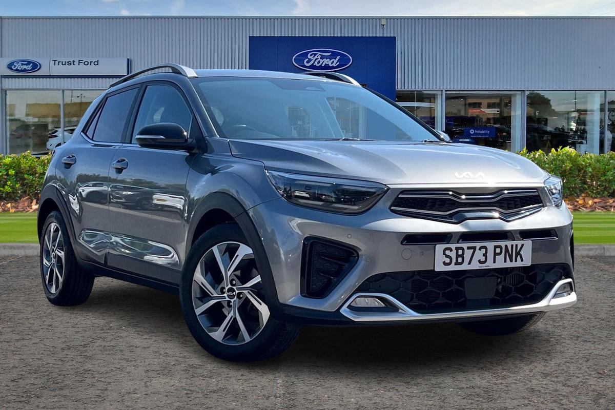 Kia Stonic listing photo