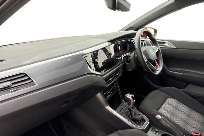 Volkswagen Polo Photo 2