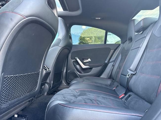 MERCEDES-BENZ CLA Photo 41