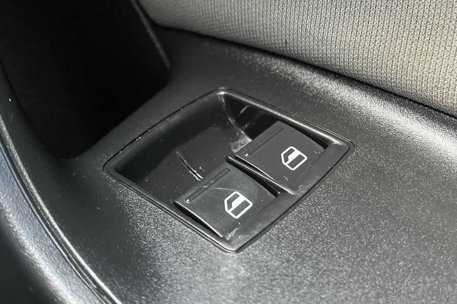 SEAT IBIZA Photo autoimg-98842af1e221ffe281c4bb683247606cd1e3aaa2.jpg