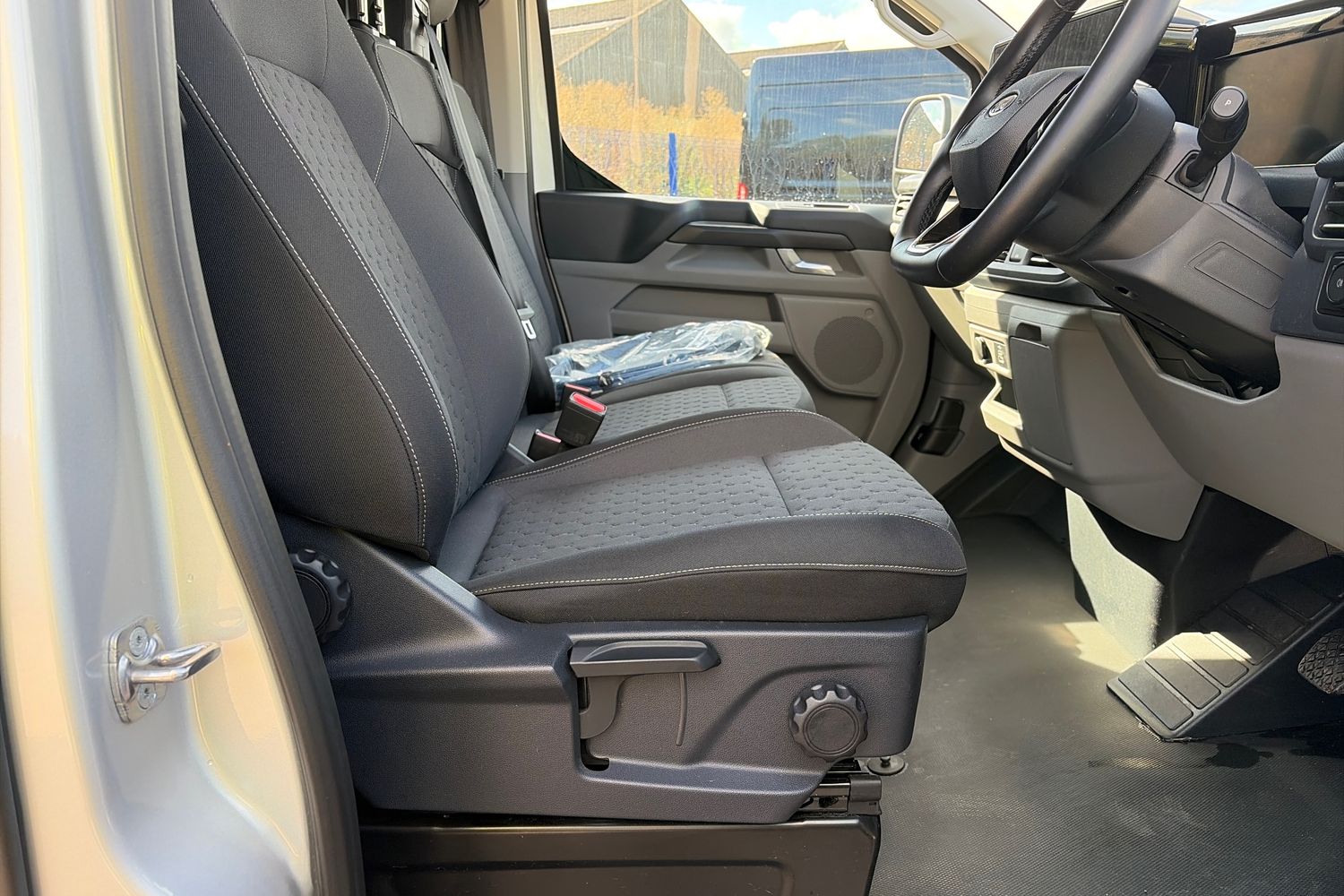 Ford TRANSIT CUSTOM Photo 10