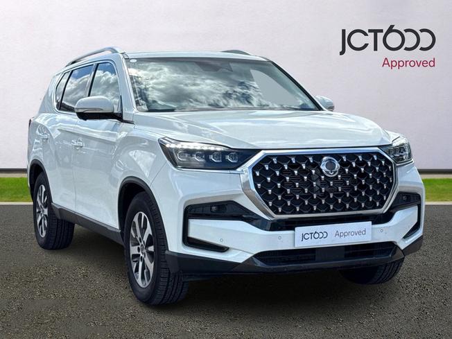 SSANGYONG Rexton Photo 1