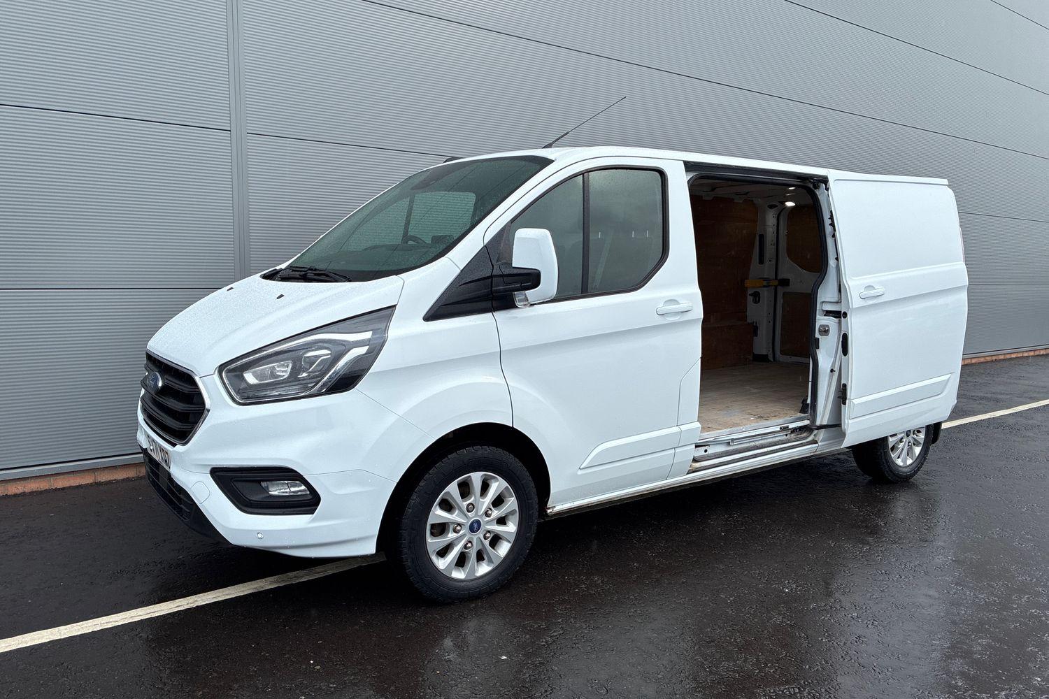 Ford TRANSIT CUSTOM Photo 6