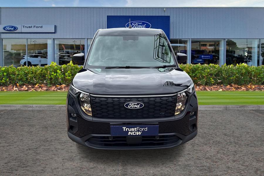 Ford E-TRANSIT COURIER Photo autoimg-988cb04b9ec3c1c7ae3819b7cc253a6ef403e845.jpg
