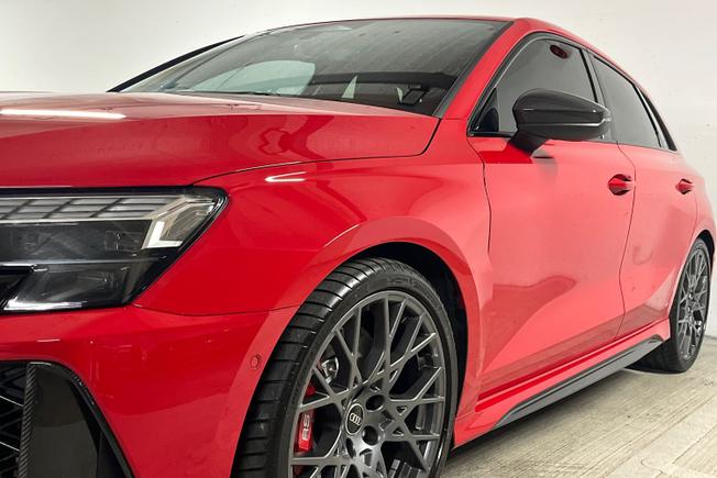 AUDI RS3 Photo 40