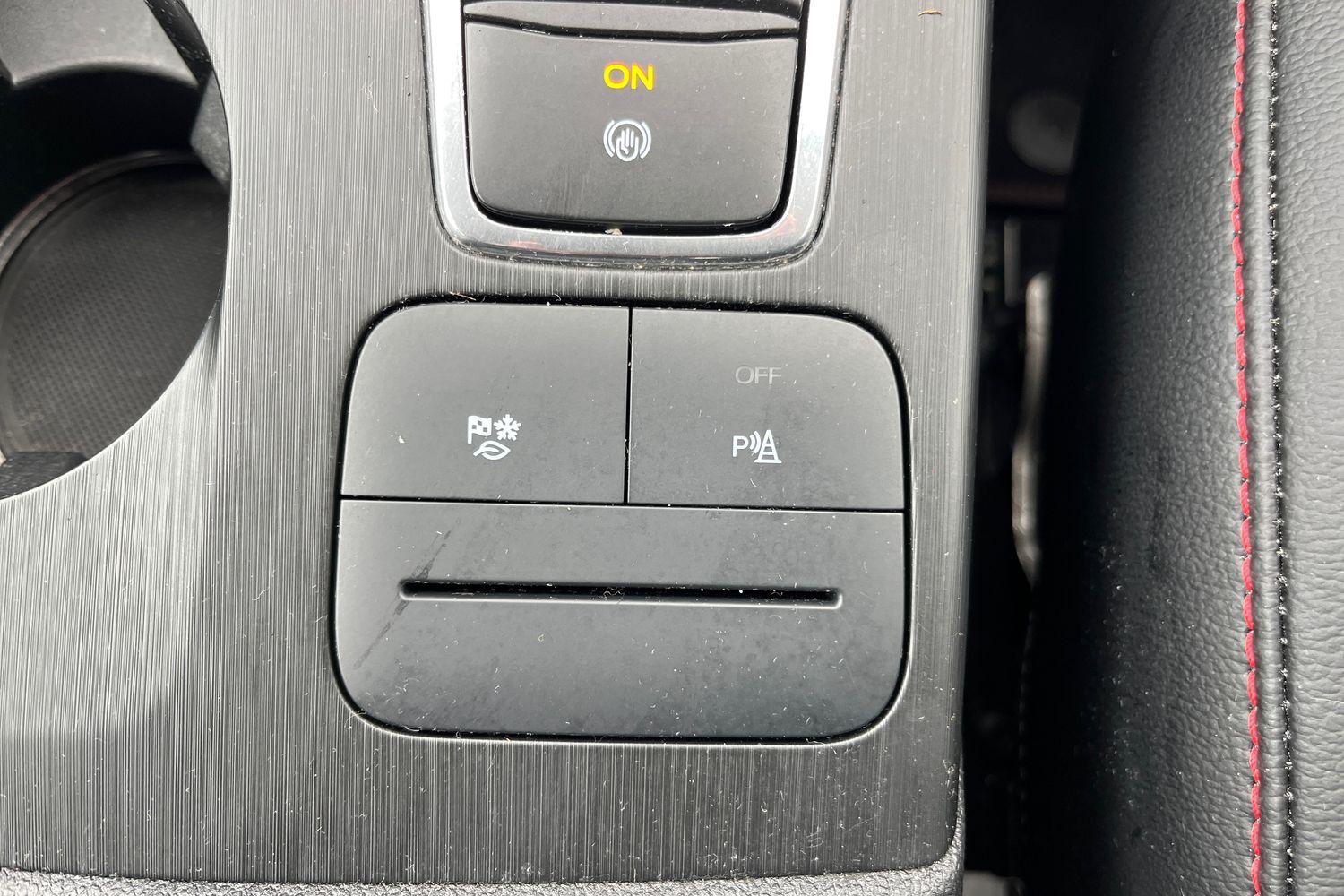 Ford KUGA Photo 35