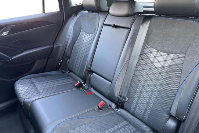VOLKSWAGEN Tiguan Photo 9