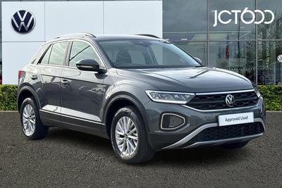 2022 VOLKSWAGEN T-Roc 1.5 TSI Life SUV 5dr Petrol Manual Euro 6 (s/s) (150 ps) at JCT600