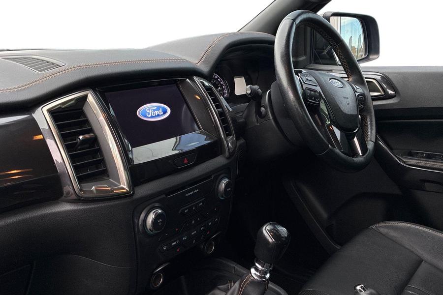 Ford RANGER Photo autoimg-989816ede8b4f6d116693fe44bc95d8be68237bb.jpg