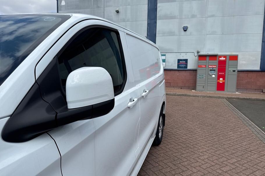 Used FORD TRANSIT CUSTOM WR75UXX 25