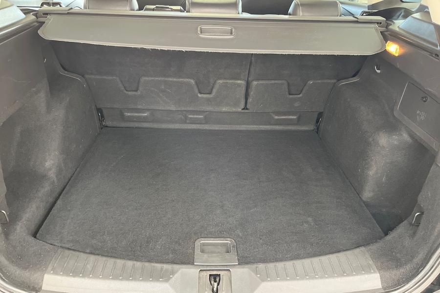 Ford KUGA Photo autoimg-989cef517d9fa5350d4e08ddd2a3ca29cb52224d.jpg