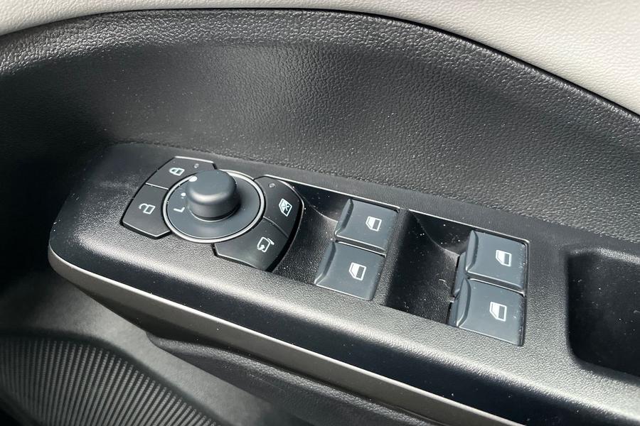 Ford PUMA Photo autoimg-989f91af135935b7d4cbe53c2f45d162f7af8b10.jpg