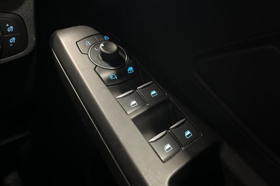 Ford FOCUS Photo autoimg-989fa3f1c8ef1d834ab352d3ec89bdaa5c2c5ad8.jpg