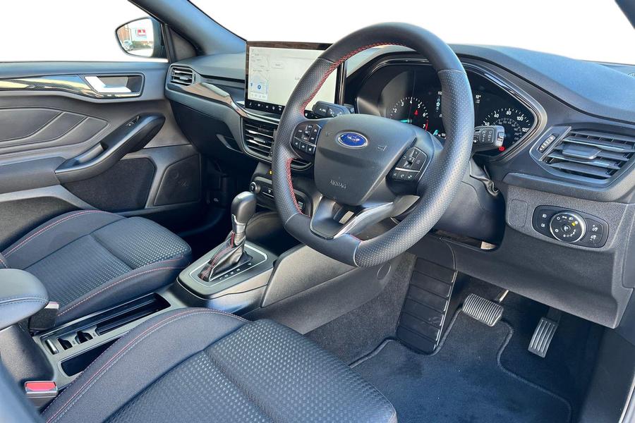 Ford Focus Photo autoimg-98a21adb9652acff3a564cf8ad0cb94ddf7d955c.jpg