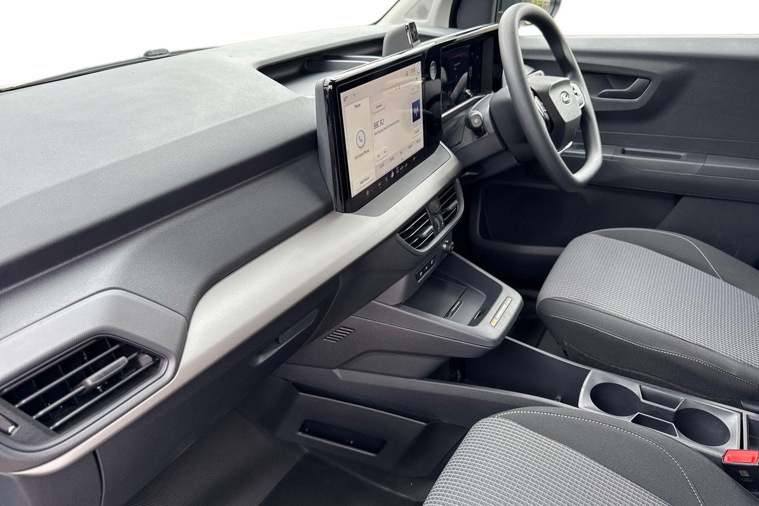 Ford E-TRANSIT COURIER Photo 2