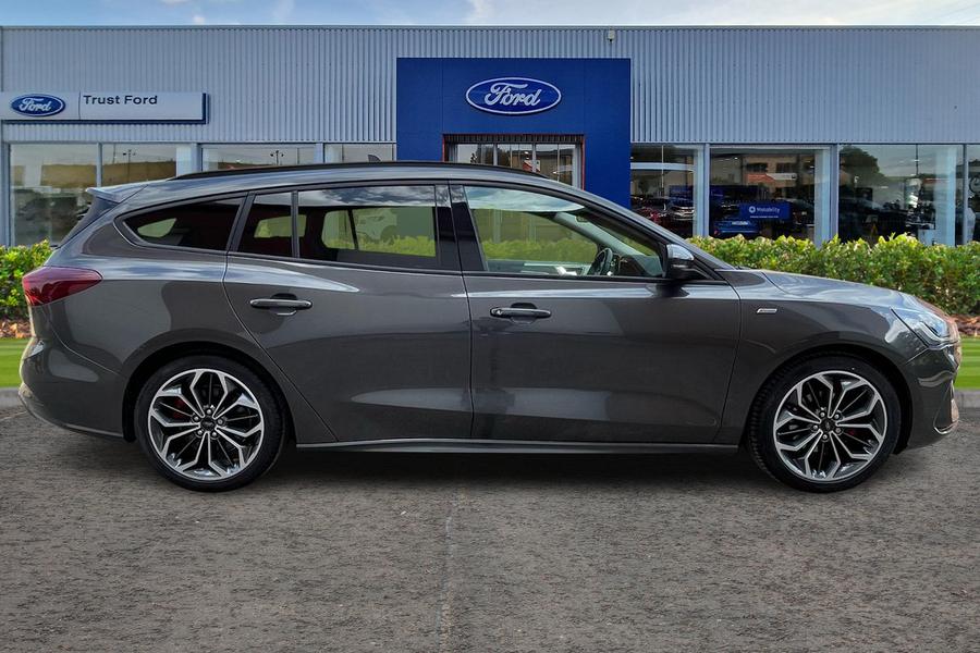 Ford FOCUS Photo autoimg-98a53b30e6d25f31aaadc9a2d801fcef872d7bc8.jpg
