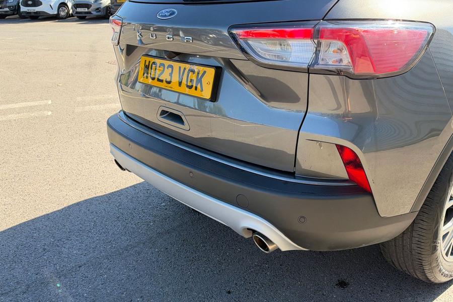 Ford KUGA Photo autoimg-98a7a1bf0a8cab56ceb26dc23ddffe93f4596a2e.jpg