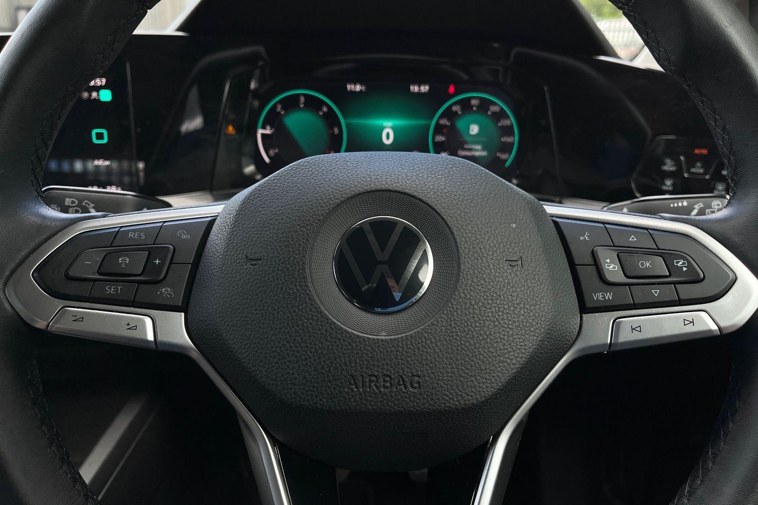 Volkswagen GOLF Photo 11