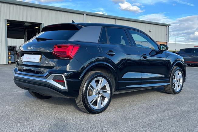 Audi Q2 Photo 26