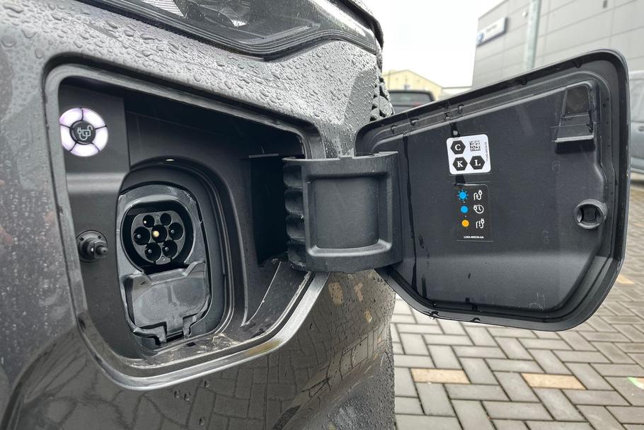 Used FORD TRANSIT CUSTOM SB75LRE 37