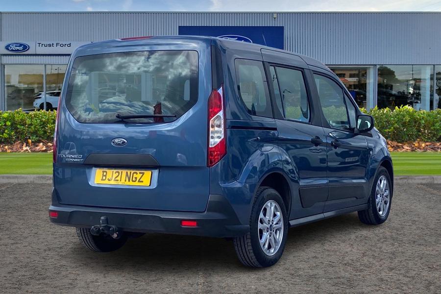Ford TOURNEO CONNECT Photo autoimg-98b19ee3b7c42616ae0ff889b2d2bb8d4995f297.jpg