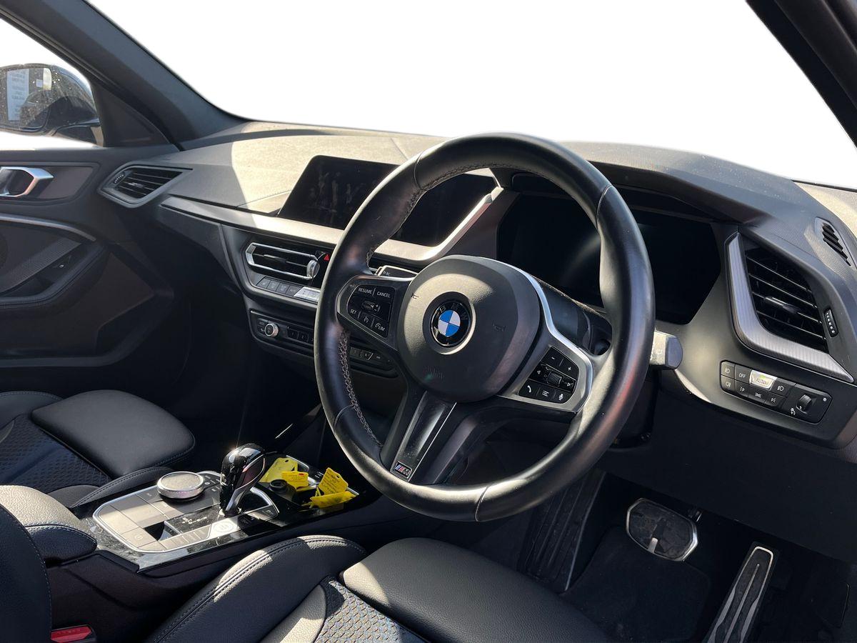 BMW 1 Series Photo 19