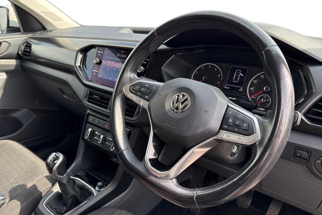 VOLKSWAGEN T-Cross Photo 6