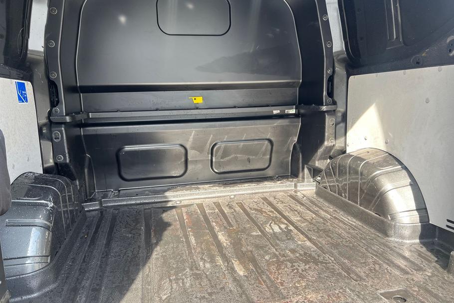 Used Ford TRANSIT CUSTOM BN26TPU 25