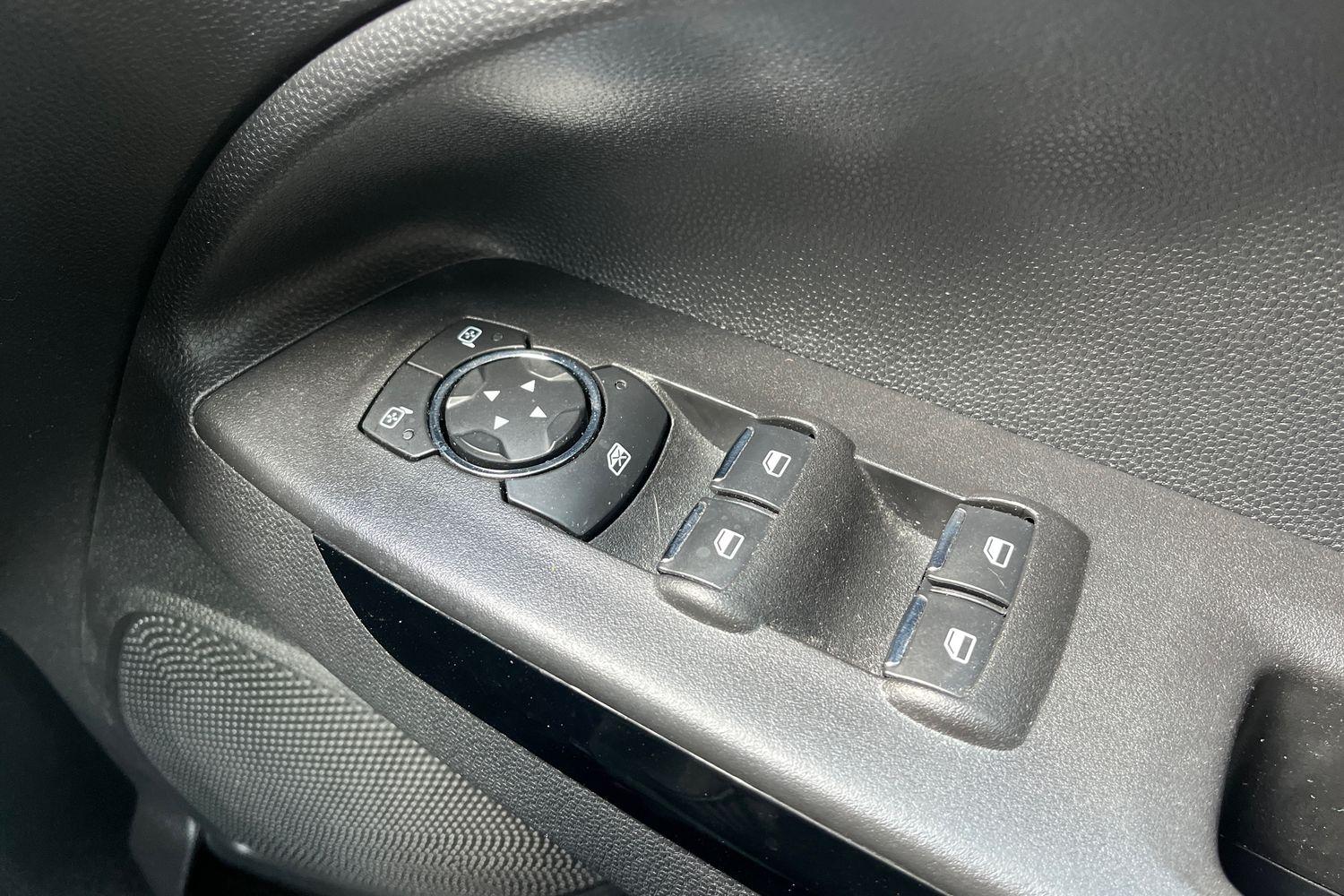 Ford ECOSPORT Photo 15
