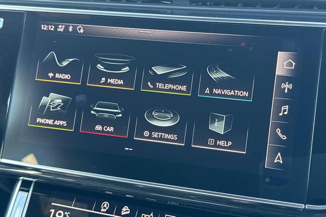 AUDI Q7 Photo 60