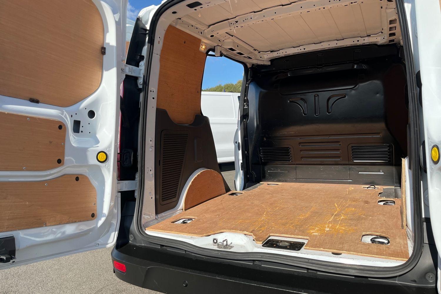 Ford TRANSIT CONNECT Photo 34