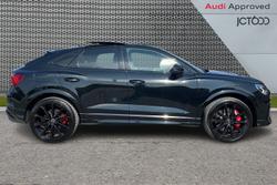 Audi RS Q3 Photo 4